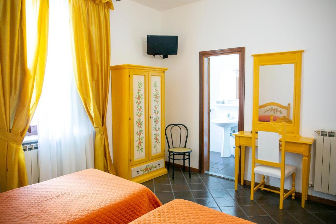 La Villetta Food & Drink Rooms For Rent - No Reception - Λ' Άκουιλα Εξωτερικό φωτογραφία