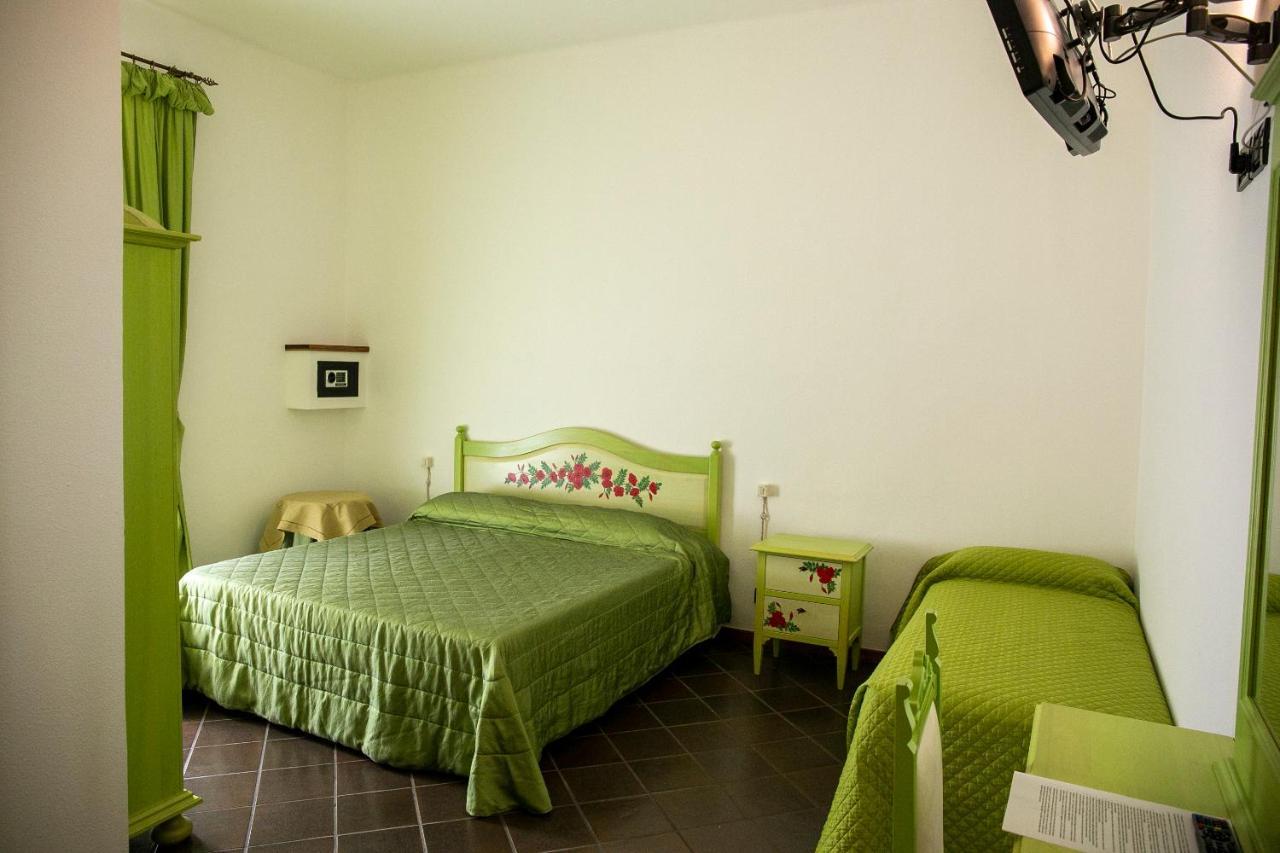 La Villetta Food & Drink Rooms For Rent - No Reception - Λ' Άκουιλα Εξωτερικό φωτογραφία